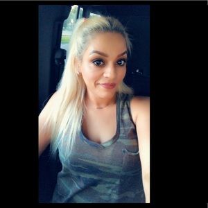 Meet your Posher, Samantha